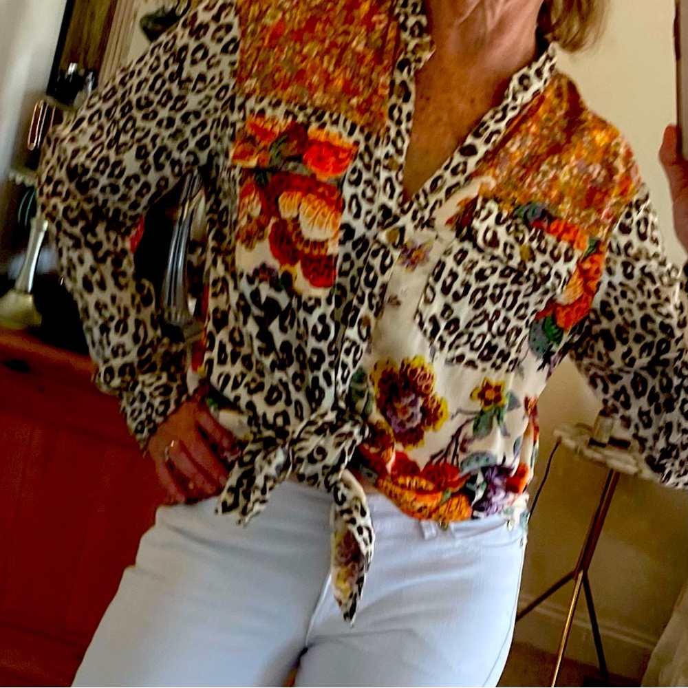 Beautiful Pilcro blouse (tunic) from Anthropology